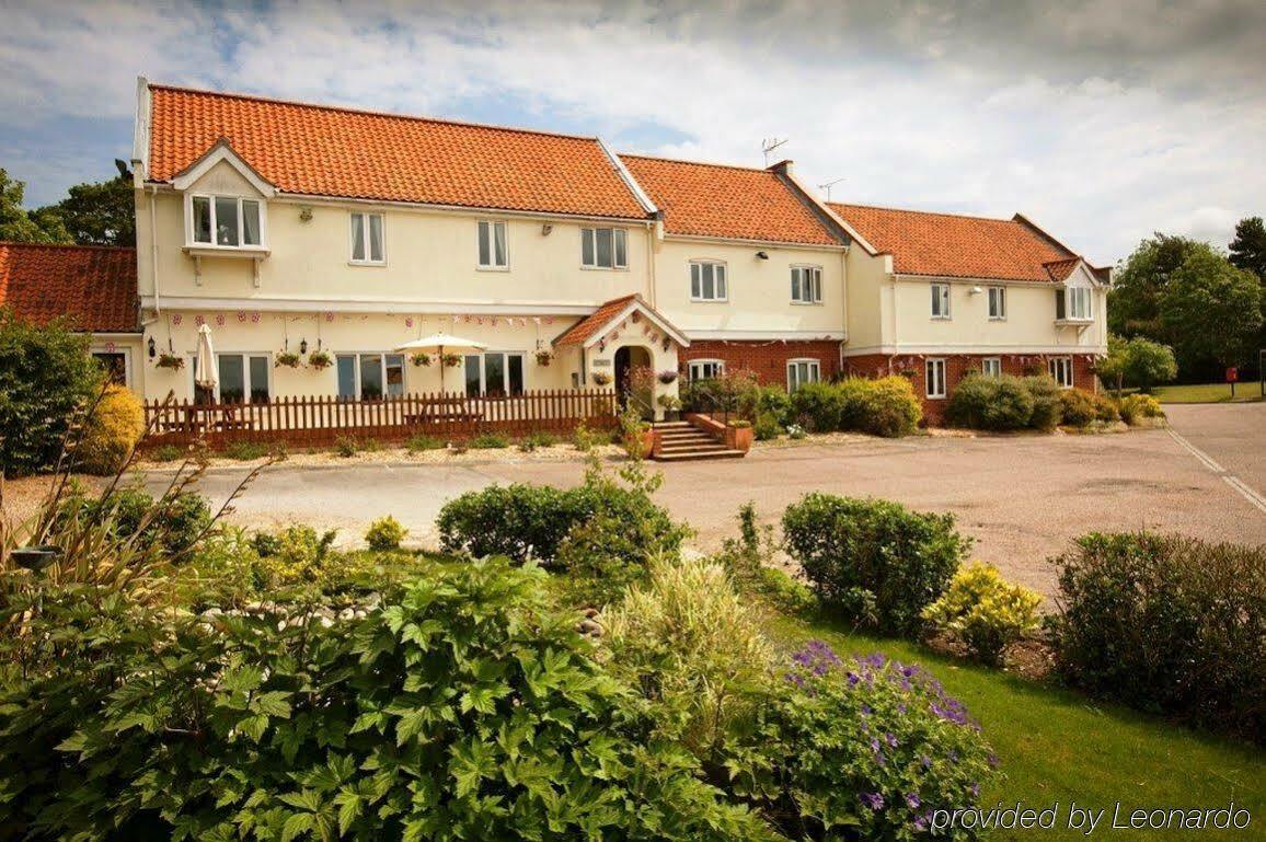 סטלהם Wayford Bridge Inn Hotel מראה חיצוני תמונה