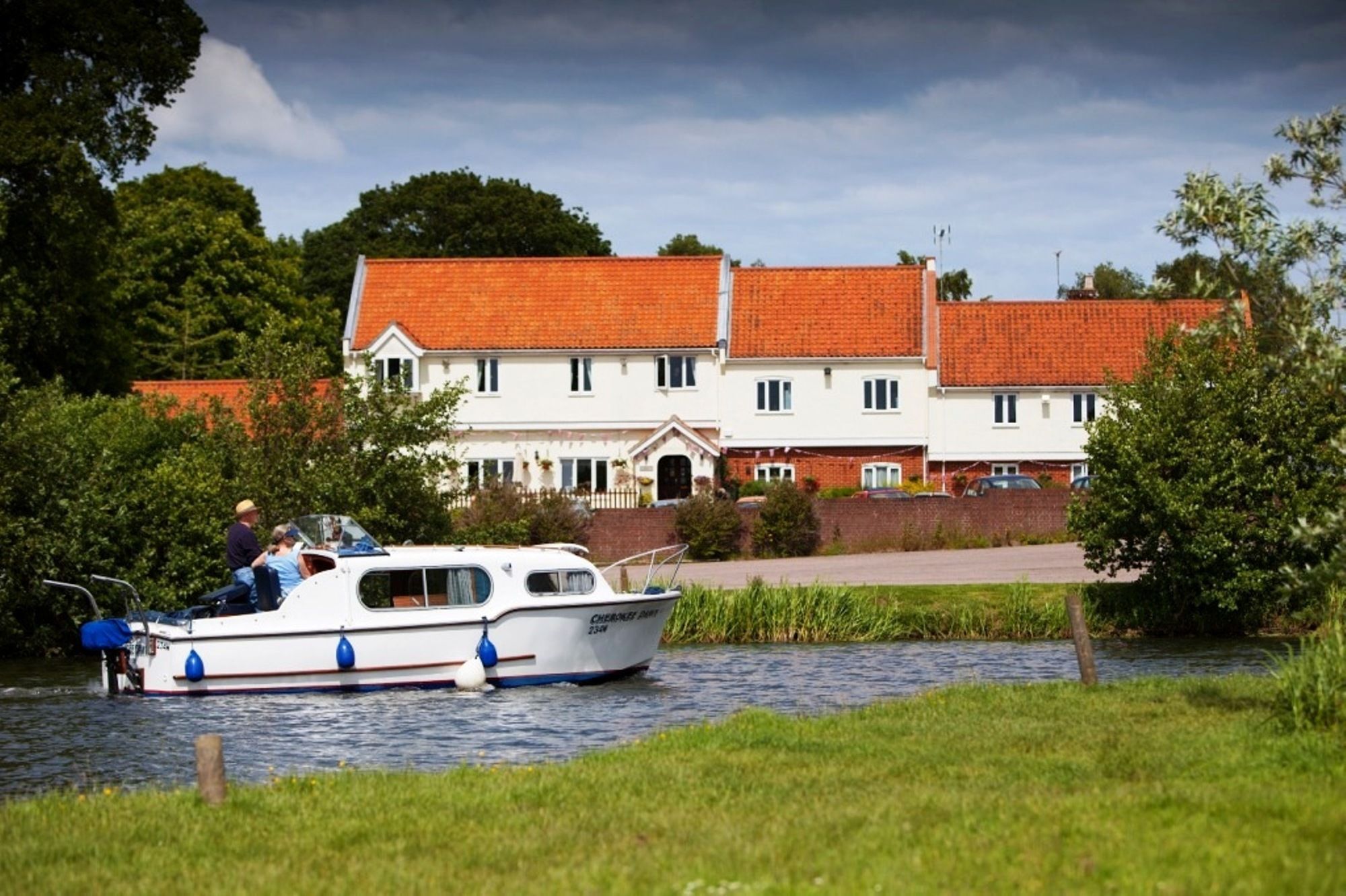 סטלהם Wayford Bridge Inn Hotel מראה חיצוני תמונה